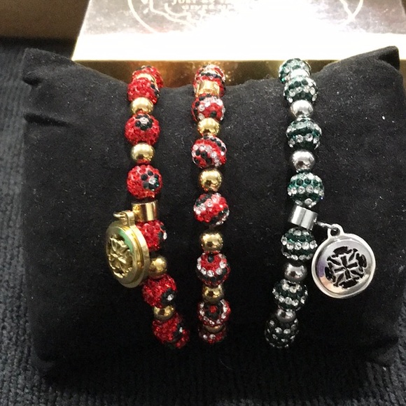 Retired Rustic Cuff Emerson Christmas set of braclets - Picture 2 of 3